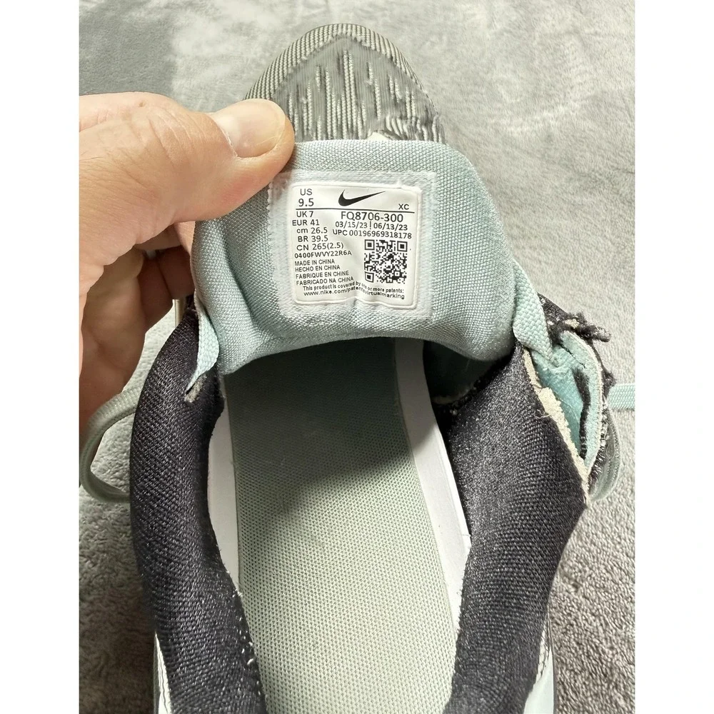 Nike‎ Zoom G.T. Cut 2 Shoes Womens Size 9.5 Gray Basketball Sneakers FQ8706-300